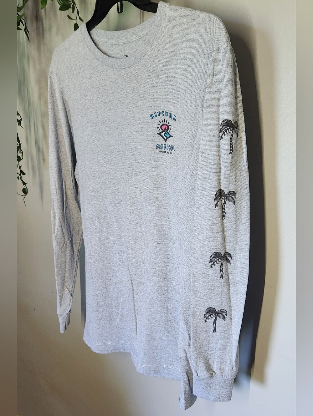 Rip Curl x Ron Jon Surf Collab Long Sleeve Heather Gray Tee New Mens Large
